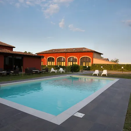 Apartahotel Corte Di Frara 4*