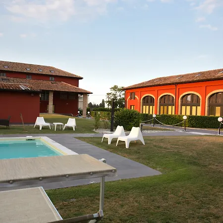 Corte Di Frara Apartahotel Parma