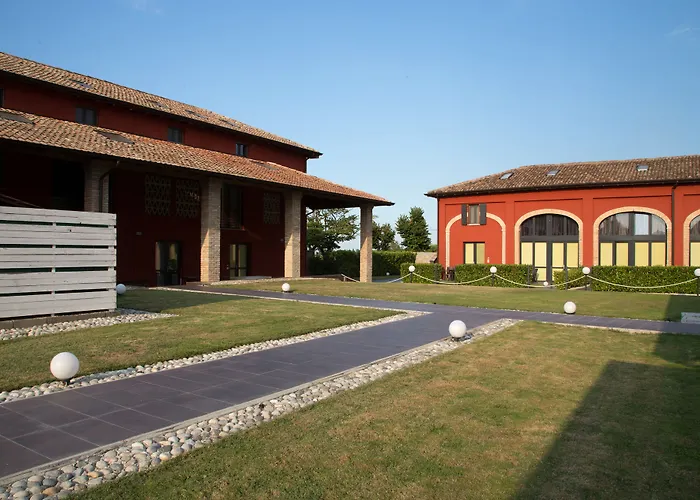 Corte Di Frara Apart Otel 4*