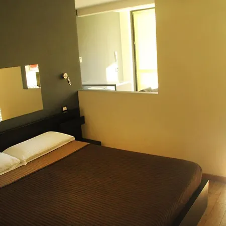 Lägenhetshotell Corte Di Frara Parma