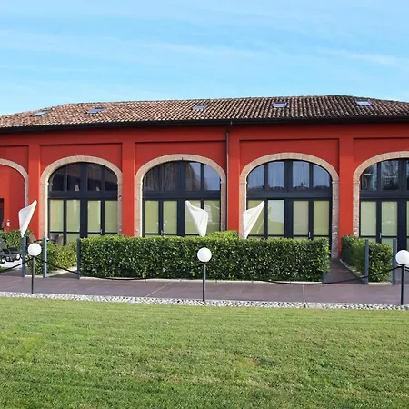 Corte Di Frara Hotel apartamentowy 4*
