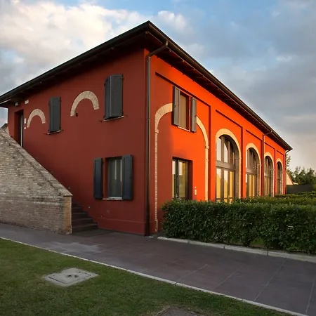 Corte Di Frara Lägenhetshotell Parma