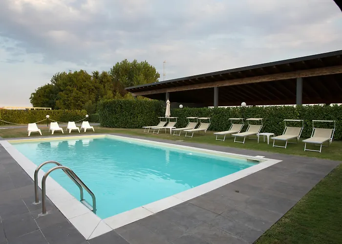 מלון דירות Corte Di Frara 4*